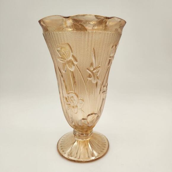 Vintage 1920's Jeannette Iris &‎ Herringbone Iridescent Peach 9" Glass Vase - Picture 2 of 9